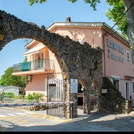 Les Arcs-sur-Argens Mobil Home L'Eau Vive מראה חיצוני תמונה